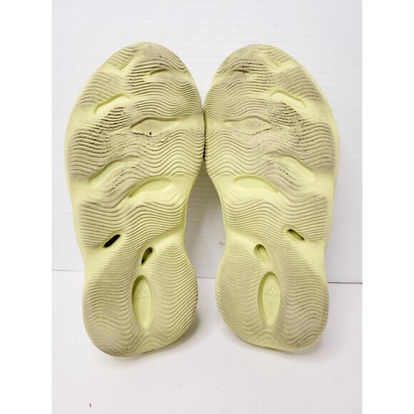 Adidas Yeezy Foam RNNR 'Sulfur' - Authentic US Men's 7‎ (GX8774) - Lightly Used - Picture 5 of 7